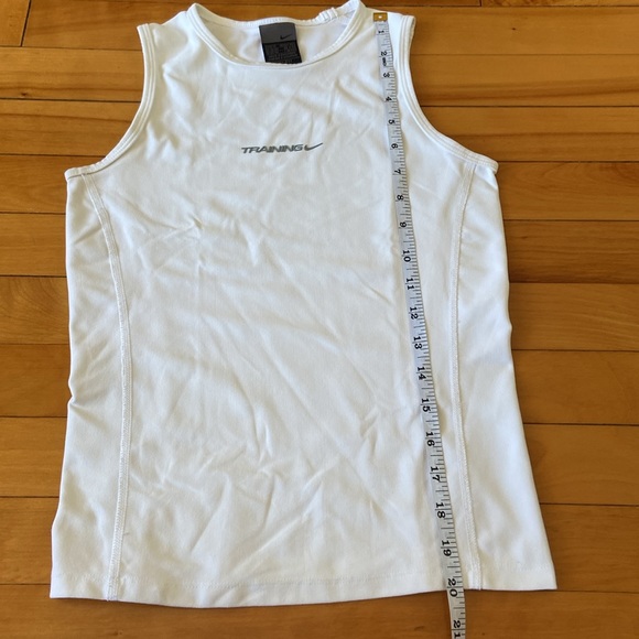 FREE when you buy any item! Nike training tank top XS - Picture 3 of 3